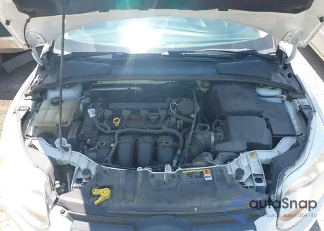 2014 Ford Focus Se z USA, uszkodzony, nr VIN 1FADP3K26EL238606